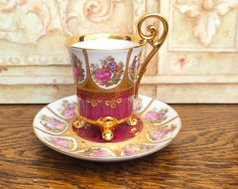 Filiżanka do kawy i spodek La Reine Footed Cabinet, Love Story Fragonard, 22-karatowe złoto, filiżanka typu demitasse