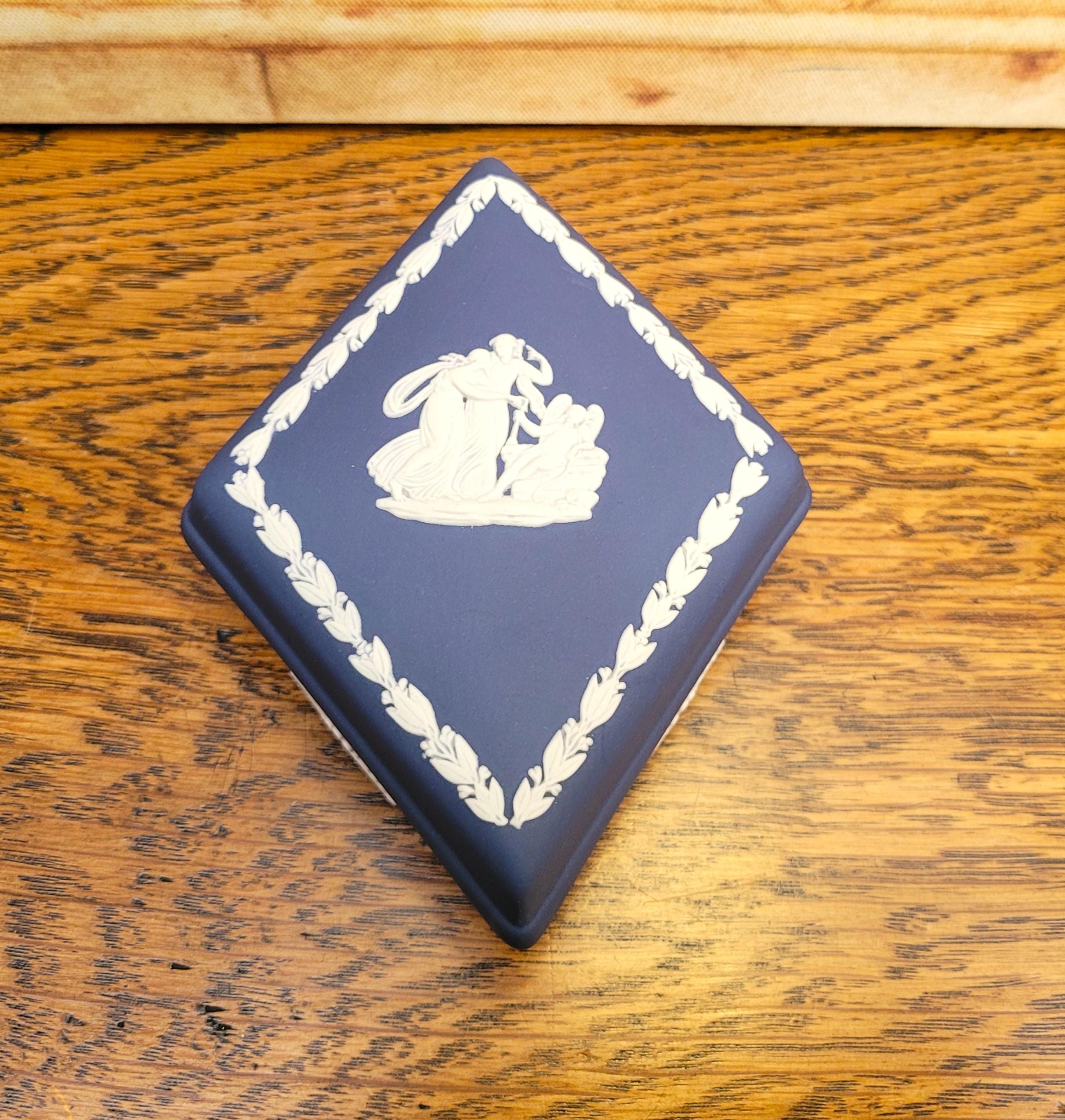 Small wedgwood box - Etsy 日本 Small wedgwood box - Etsy 日本