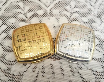 ストラットン コンパクトミラー レトロスクエア、ゴールドトーンまたは