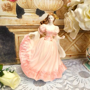 Royal Worcester Bone China Figurine, SOPHIE Summer Romance, 1996 Made in England