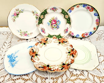 6 assiettes à thé en porcelaine assez dépareillées, mariage vintage, goûter, garden-party, artisanat en porcelaine