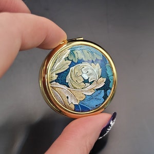 Stratton Pill Box William Morris Acanthus Design Goldtone