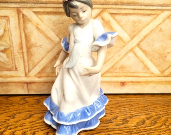 Lladro Porcelain Figurine Juanita Young Flamenco Dancer 5193