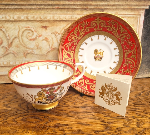 コレクション Sixty Years of Queen Elizabeth II The Royal Collection Queen Elizabeth II Tea Cup & Saucer, 60th