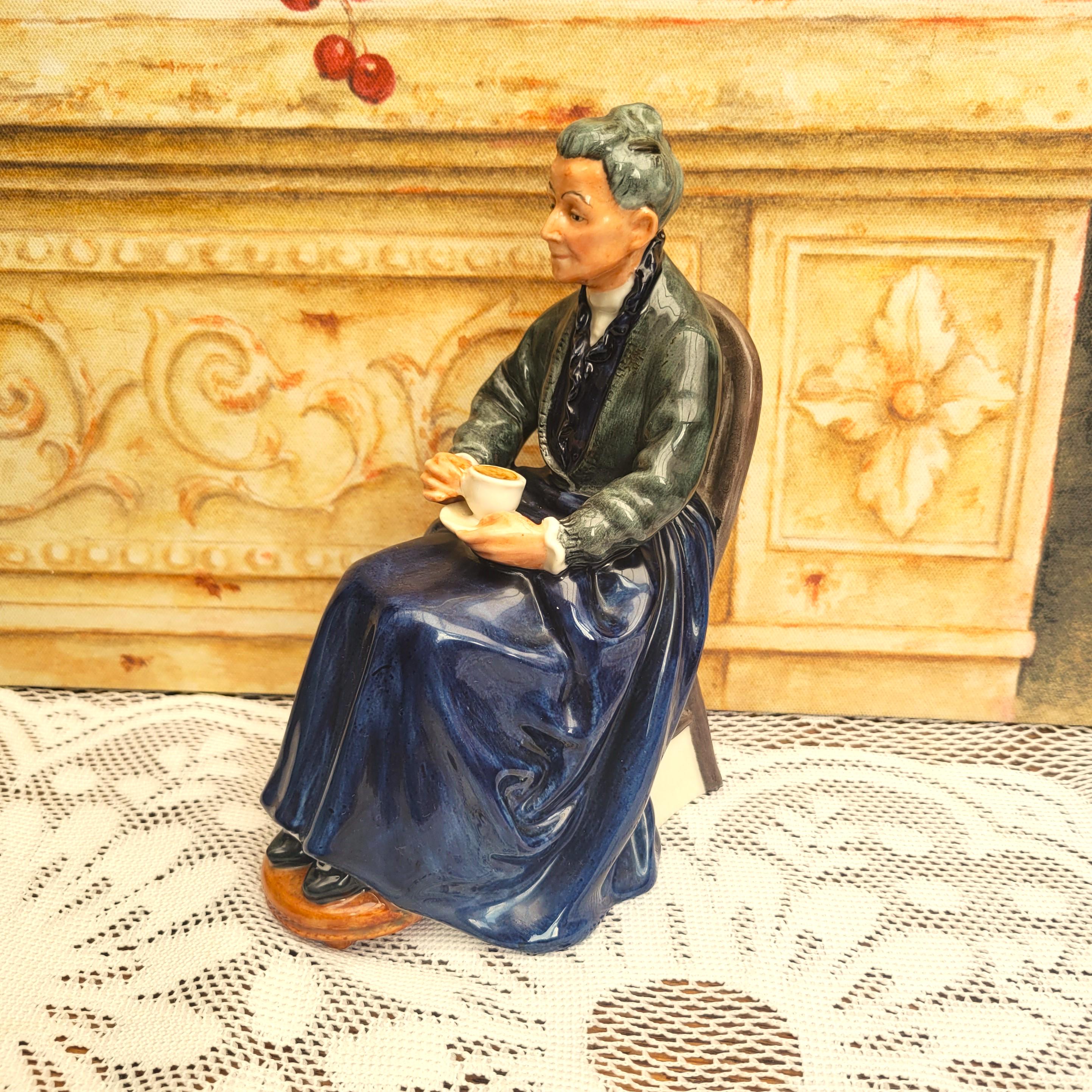 Royal Doulton Figurine HN2322 - the Cup of Tea - Lady Sat on a