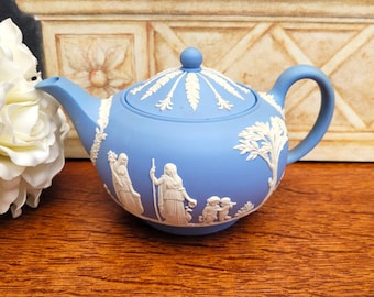 Wedgwood Blue Jasperware Large Teapot, Neoclassical Made in England