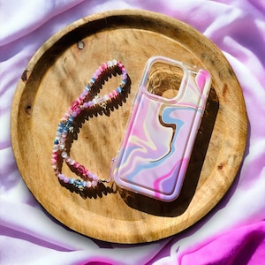 Telefoonhoesje - paarsroze kleurverloop - hoesje en telefoonjuweel - esthetisch - iPhone - telefoonhoesje - telefoonriem