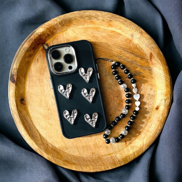 Phone case - black color - case and phone jewel - heart pattern - iPhone - phone case - phone strap