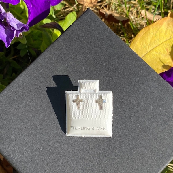 Cross Handcrafted Silver 925 Stud Earrings  / Cruz Aretes Plata 925 Mexico