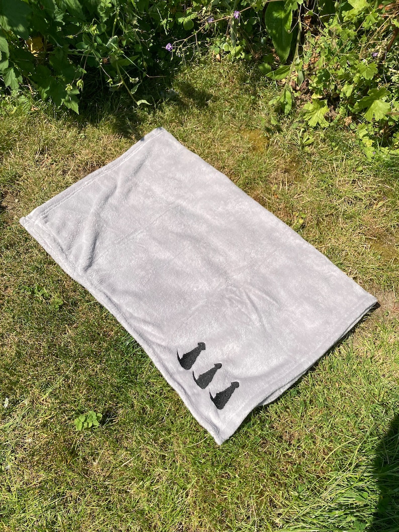 Silver Grey Dog Blanket: Embroidered Labrador Puppy Throw image 8