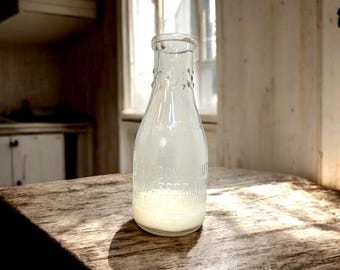 1952 Jefferson County Milk Bottle – Arkansas Dairy History – Laurens Glass Embossed Quart