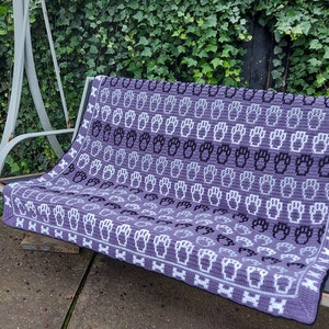 Paw Print Mosaic Blanket Pattern