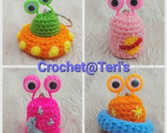 Googly Eyed Aliens in Space Keychains PATTERN ONLY