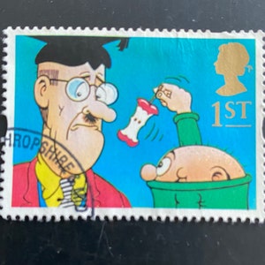 Sello de regalo de papel efímero usado de 1993 con diseño de dibujos animados de The Bash Street Kids de Reino Unido GB, usado en papel usado, Teacher And Wilfred