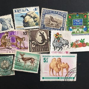 Francobolli d'epoca misti di animali X10 in tutto il mondo, pecore, leoni, scimmie, cammelli, gnu, coccodrilli, springbok, usati, filatelia, artigianato