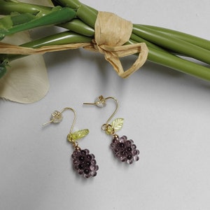 Boucles d&#39;oreilles raisin, boucles d&#39;oreilles fruits, boucles d&#39;oreilles femme, boucles d&#39;oreilles pendantes raisins en verre, boucles d&#39;oreilles aliments, cadeau pour elle