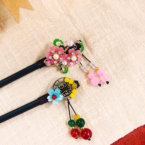 Lily Flower Golden Hair Pins,Natural Agate Hairpin,Gift,Women&#39;s Hair Accessory,Wedding Dried Flower Hair Clip,Hair Accessories for Her, Mom