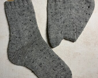 Socken Größe 40/41, selbstgestrickte Strümpfe, Kuschelsocken