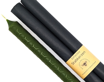 Stick candles 100% beeswax honeycomb surface 2 pieces Burning time approx. 14 hours Height 25 cm Ø 2.2 cm Premium candle Table candle Household candle
