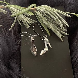 Classical Silver Tone Zinc Alloy High-Heeled Shoe Earrings, Handmade, Steel Kidney Ear Wires