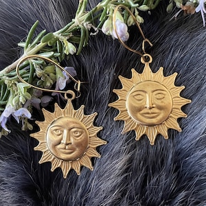 Medium Gold Brass Sun Face Earrings, Handmade, Gold Plated Kidney Ear Wires
