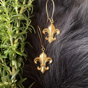Medium Gold Brass Fleur de Lis Earrings, Handmade, Gold Plated Kidney Ear Wires
