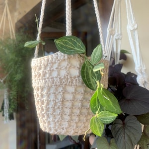 Crochet plant hanger pattern, pattern for beginners, instant download, easy crochet pdf, crocheting ideas, DIY plant hanger, home decoration