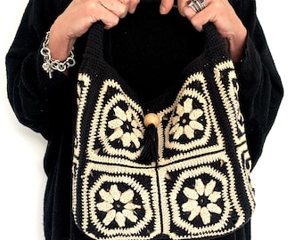Granny Square Crochet Tote Bag Pattern: Cream & Black (Instant Download)