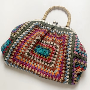 Grand sac fourre-tout grand-mère, sac carré grand-mère, comment faire son sac, modèle au crochet, sac au crochet, cadre en métal et poignée en bambou, téléchargement immédiat image 3