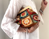 African Flower Crochet Clutch Pattern, Wooden Frame Bag, Granny