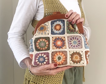 Granny square clutch bag, crochet bag pattern, crochet ideas, crochet pattern, DIY crochet bag, instant download, Medallions clutch bag