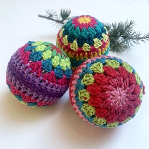 Crochet Christmas Balls Pattern: Easy Colorful Ornaments (PDF)