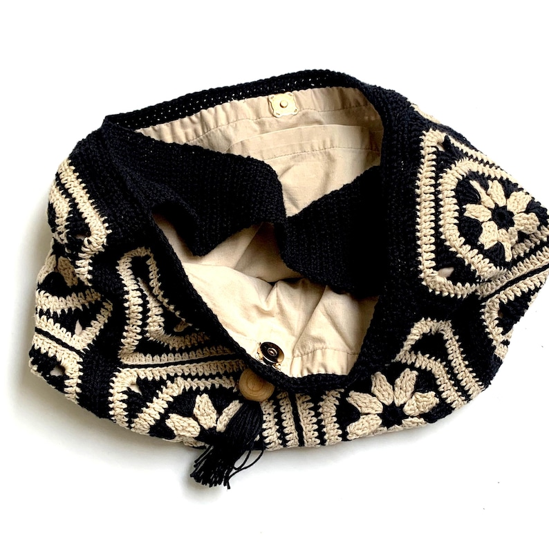 Granny Square Crochet Tote Bag Pattern: Cream & Black (Instant Download) image 5