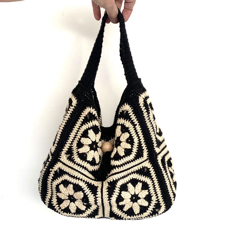 Granny Square Crochet Tote Bag Pattern: Cream & Black (Instant Download) image 2
