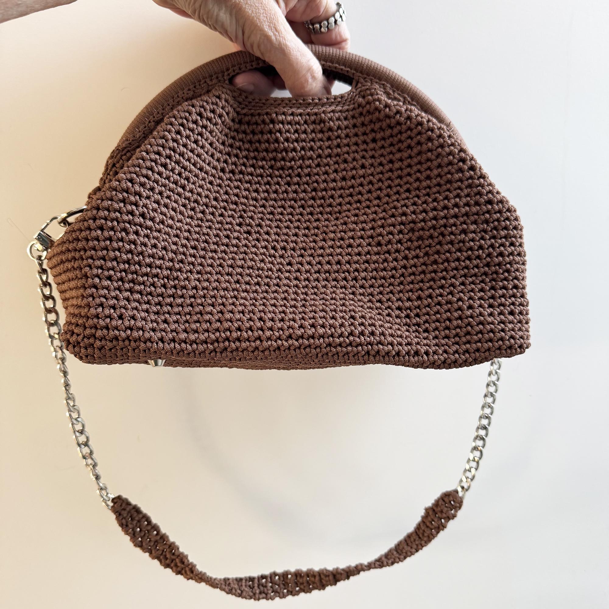 40 Crochet Clutch Bags with Fringe, Wristlets, and Granny Squares 32 Crochet Clutch Bag Pattern: Brown Cord Frame Bag