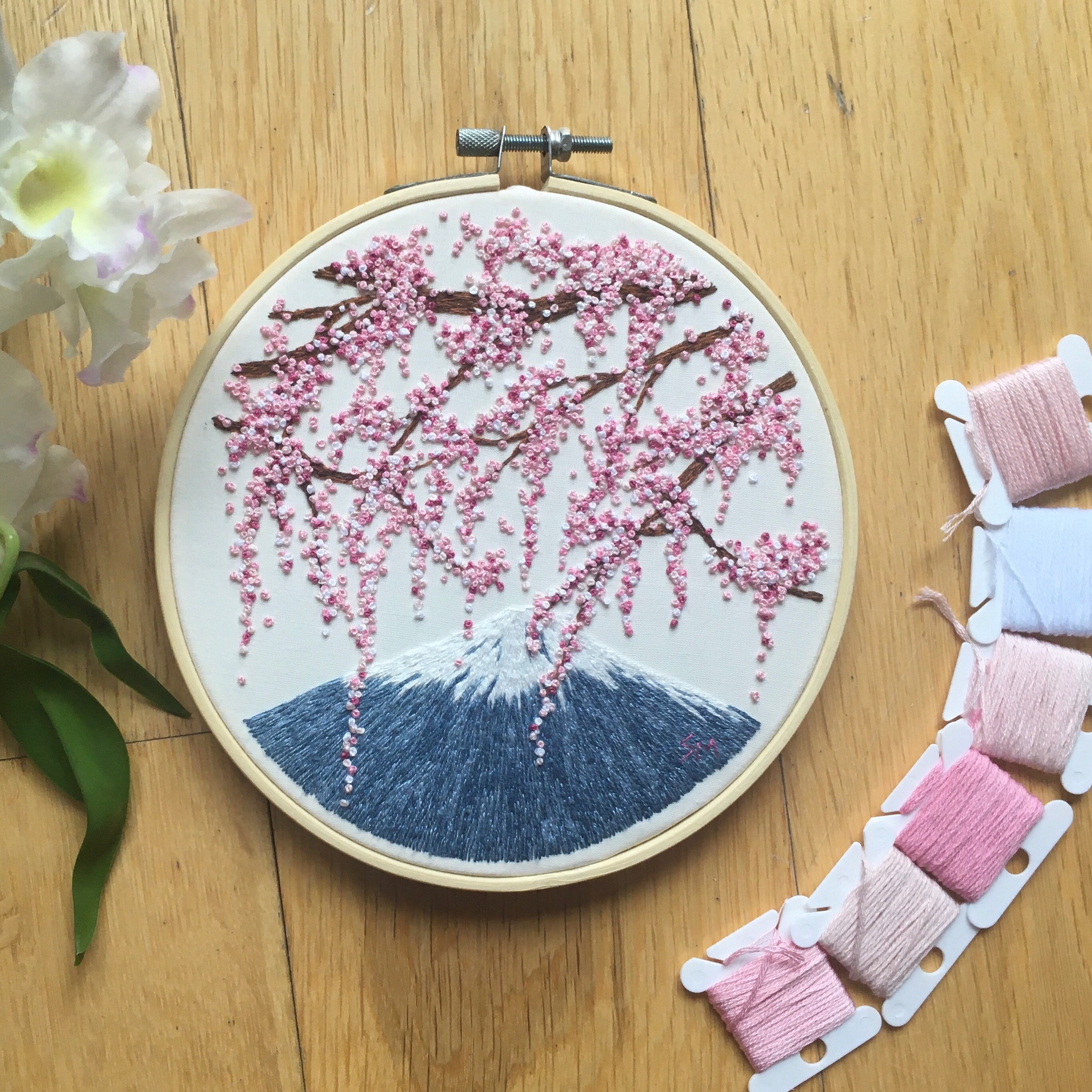 three-dimensional embroidery 3D刺繍 洋書