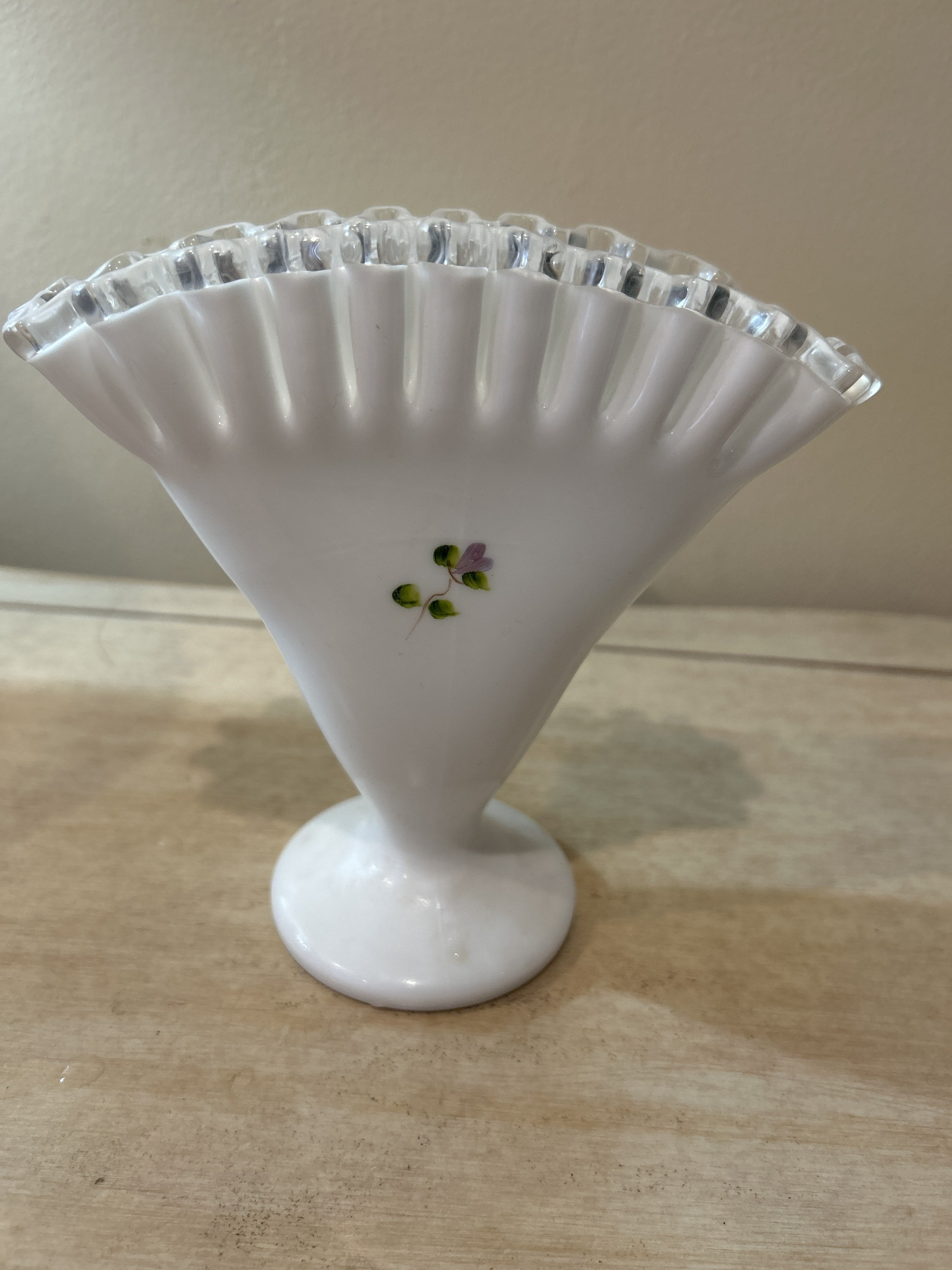 Vintage Fenton Fan Shaped Vase Etsy
