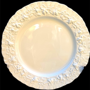 ウェッジウッド　エンボスドクイーンズウェア　シェルエッジ　デザートプレート Wedgwood Shell Edge - Etsy