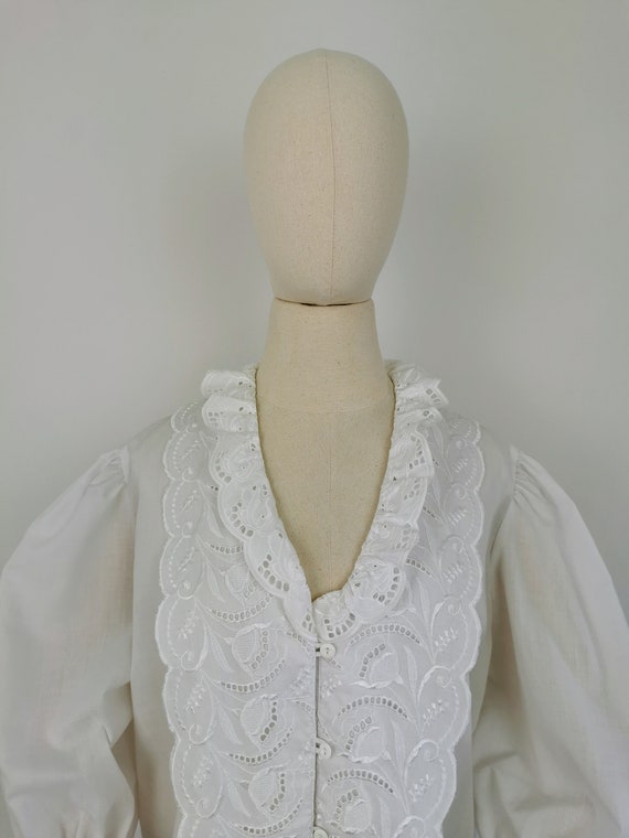 Vintage white puff sleeve Bavarian cottagecore bl… - image 4