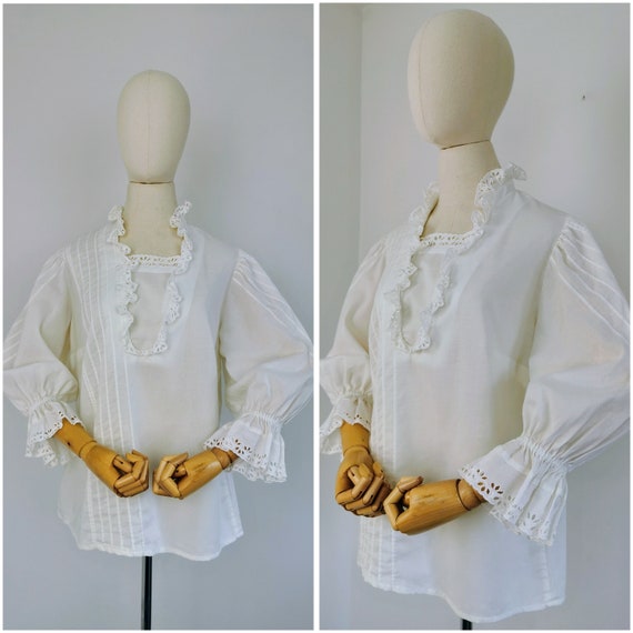 Vintage white Austrian blouse - image 1