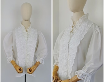 Vintage witte Beierse cottagecore blouse met pofmouwen