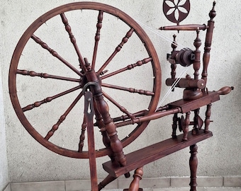 Rare Unique Antique XIX c. Vintage Swedish wooden Spinning WHEEL w/ Wheel 27"