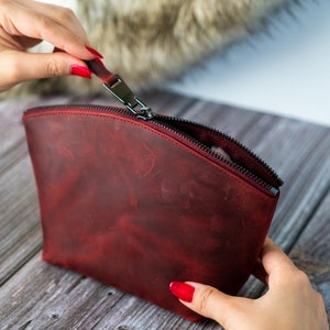 Christmas Gifts For Her, Personalized Cosmetic Bag, Personalized makeup bag, Customized Bridesmaid gift, Cosmetic Travel Pouches