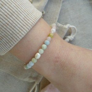 Mixed Gemstone Bracelet, Delicate Soft Pastel Colours Jewellery perfect for Mother&#39;s day gift, Rose Quartz, Rice Pearls and Morganites