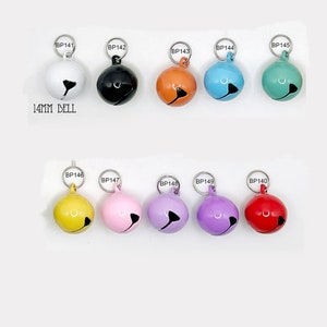 Cloche 14 mm pour collier de chien et collier de chat • Clochettes pour animal de compagnie • Charme de cloche pour collier d'animal de compagnie en acier inoxydable métallique 14 mm • Clochettes pour chien en peinture acrylique 14 mm • Cadeau pour animal de compagnie