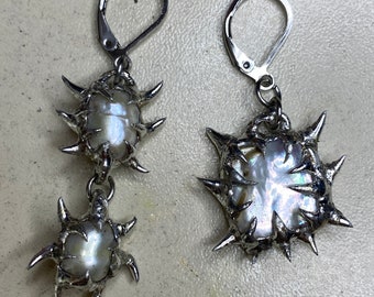 Spiky pearl earrings solderin jewelry