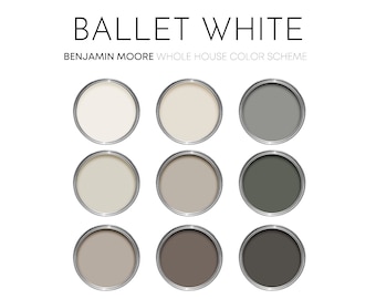 Może przedstawiać: Paleta kolorów do malowania całego domu o nazwie "Ballet White" firmy Benjamin Moore. Paleta zawiera dziewięć kolorów farb w różnych odcieniach bieli, szarości i zieleni.