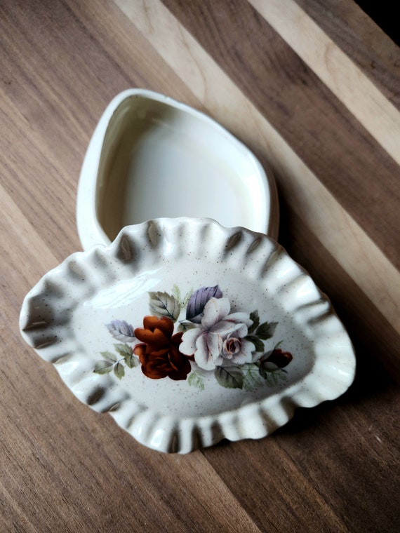 Vintage Floral Hand Painted Ruffle Edge Porcelain… - image 2