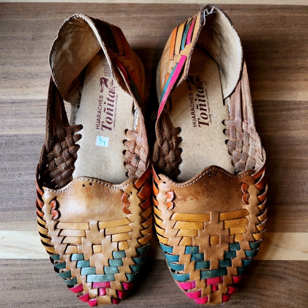 Vintage 1980's Multi Colored Leather Woven Huarache Sandals - Pointed Toe Flats - Size Men's 6 or Women's 7.5