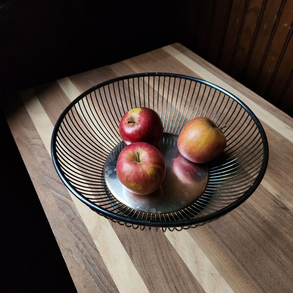 Vintage Mid Century Modern Circle Metal Fruit Basket - Pewter Decorative Basket